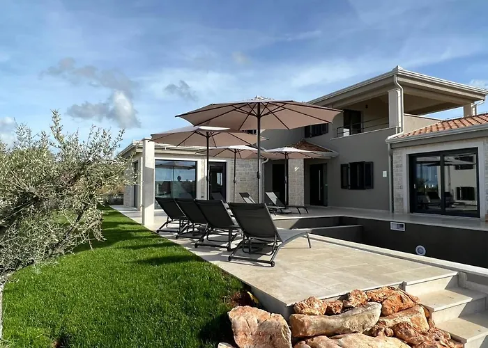 Vinova Loza 빌라 *