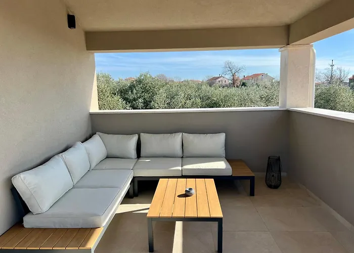Vinova Loza Villa *